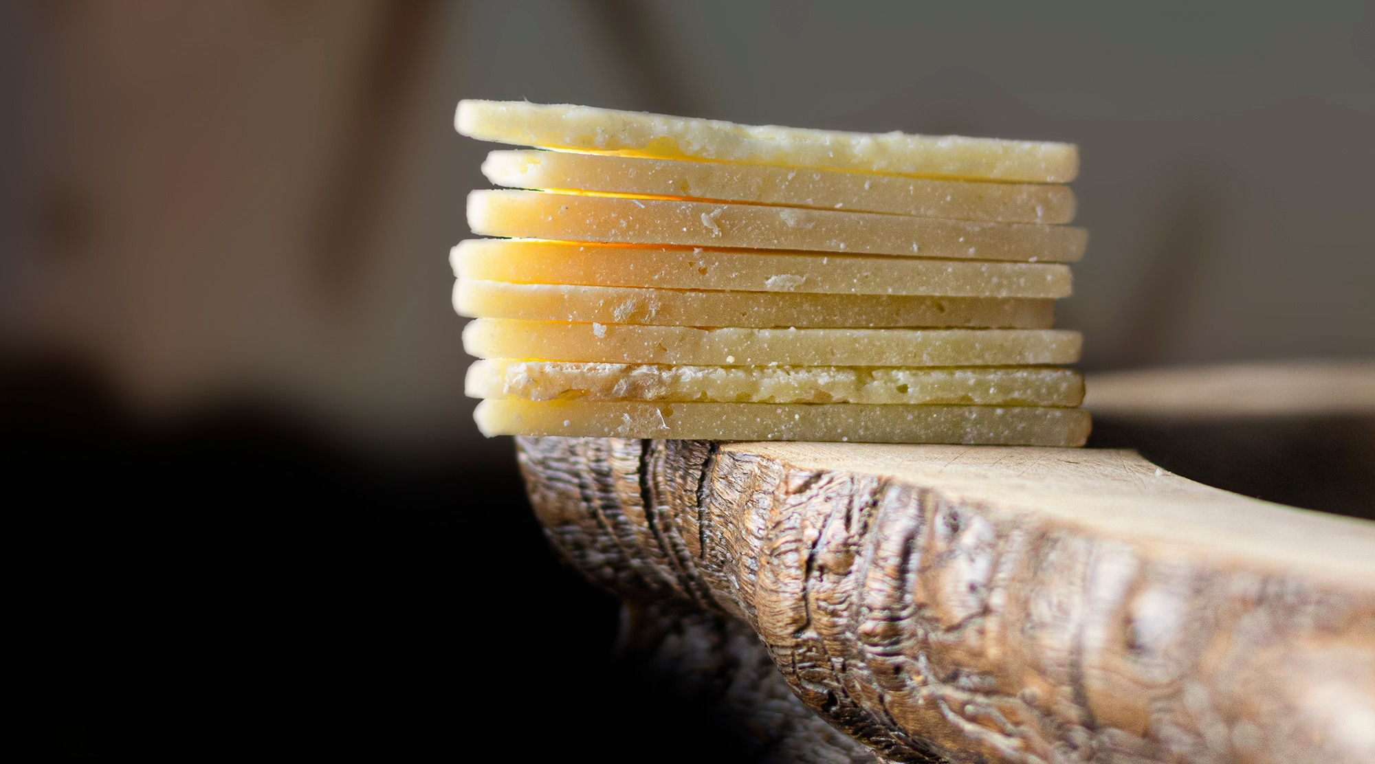Villarejo Queso Artesanos | Dedicated to the manufacture of authentic artisanal Manchego cheese | Producer of Distributions Macchi