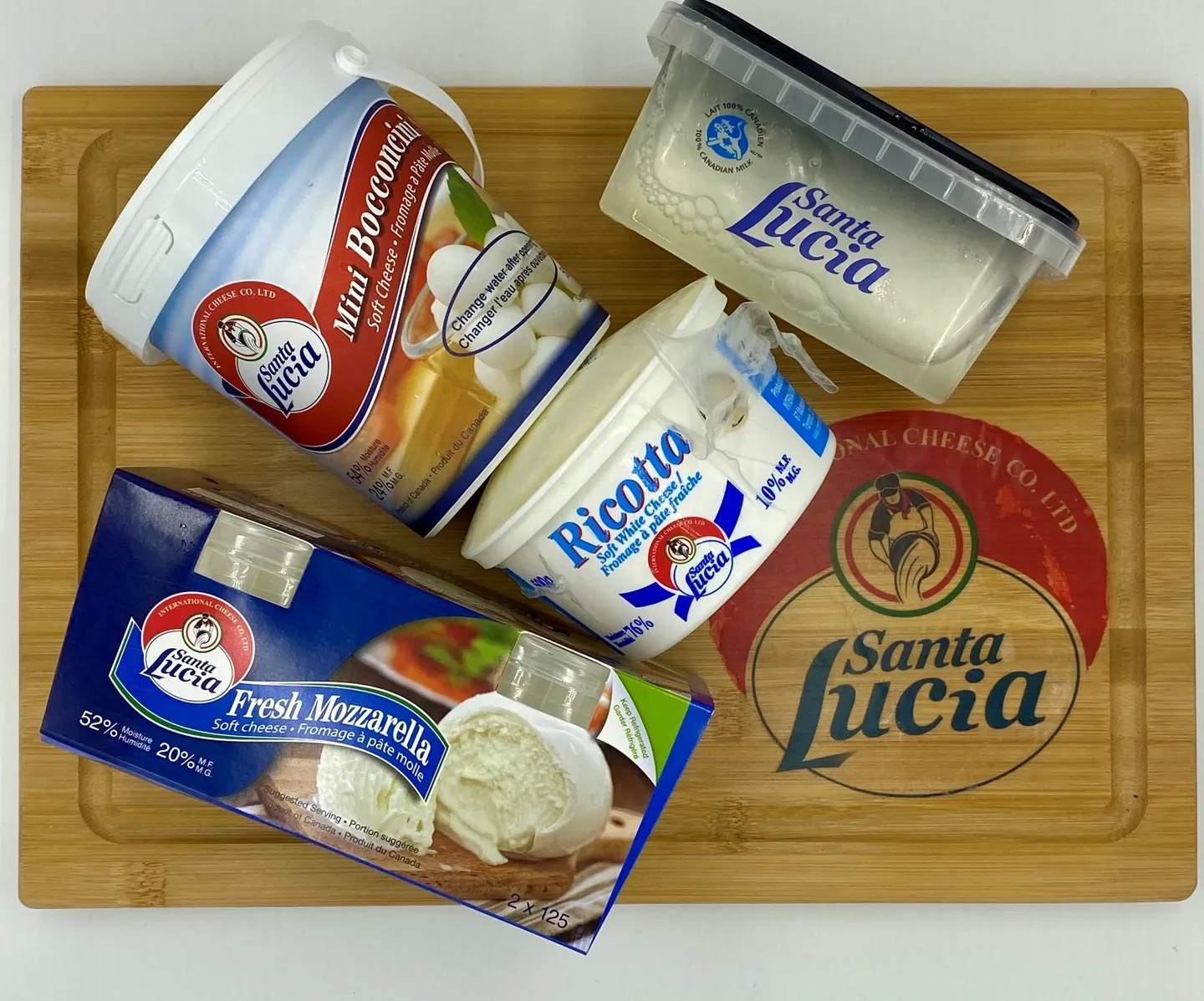 Santa Lucia | It offers a variety of fresh, semi-sweet and firm cheeses, as well as Italian specialties | Producer of Distributions Macchi