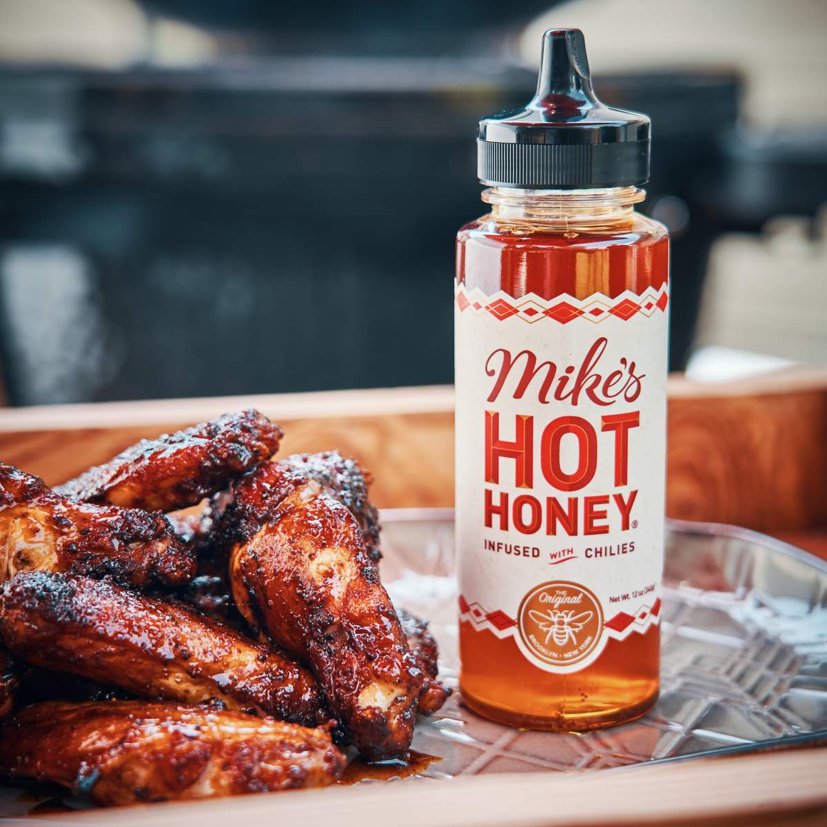 Mikes Hot Honey | ike’s Hot Honey has become America’s leading brand of hot honey, renowned for its unique blend of high-quality honey and chili peppers | Producer of Distributions Macchi