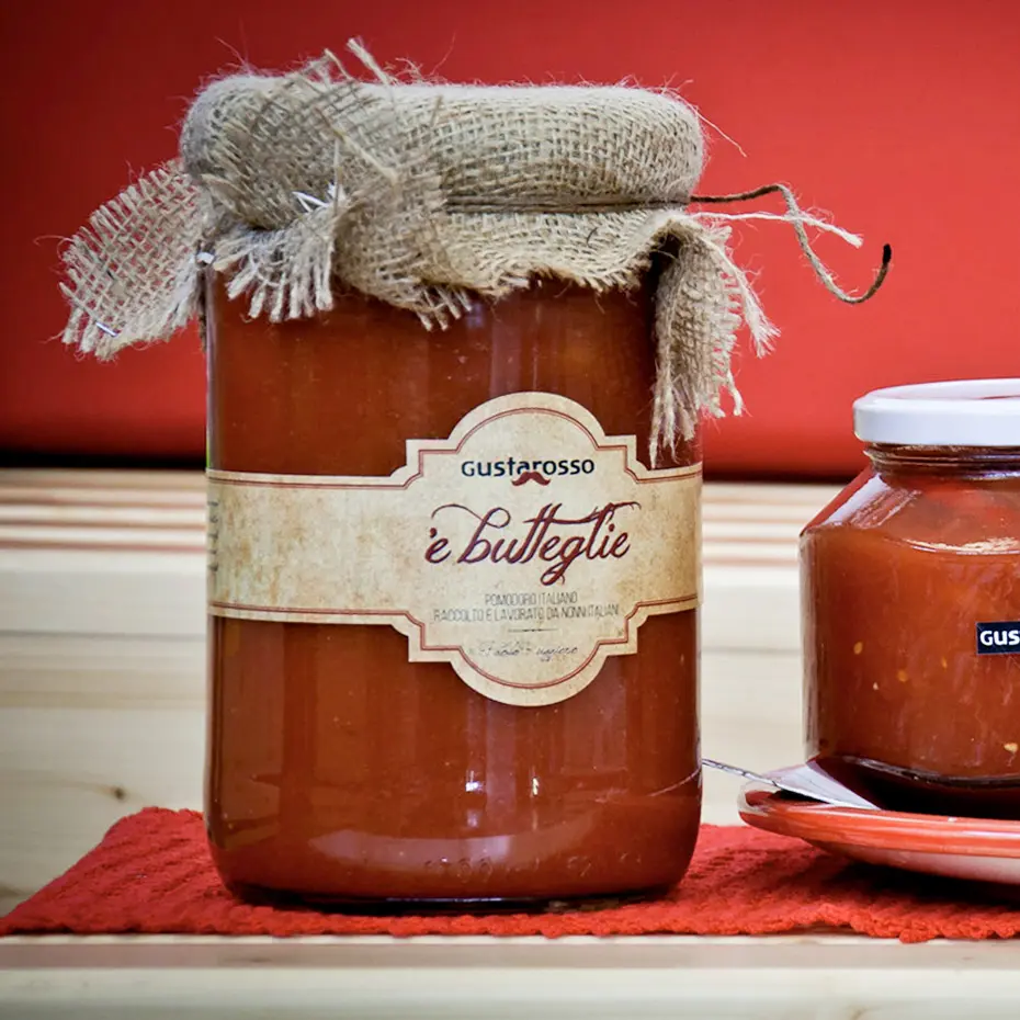 Gustarosso | D irect growers of the world-famous San Marzano Tomato PDO | Producer of Distributions Macchi